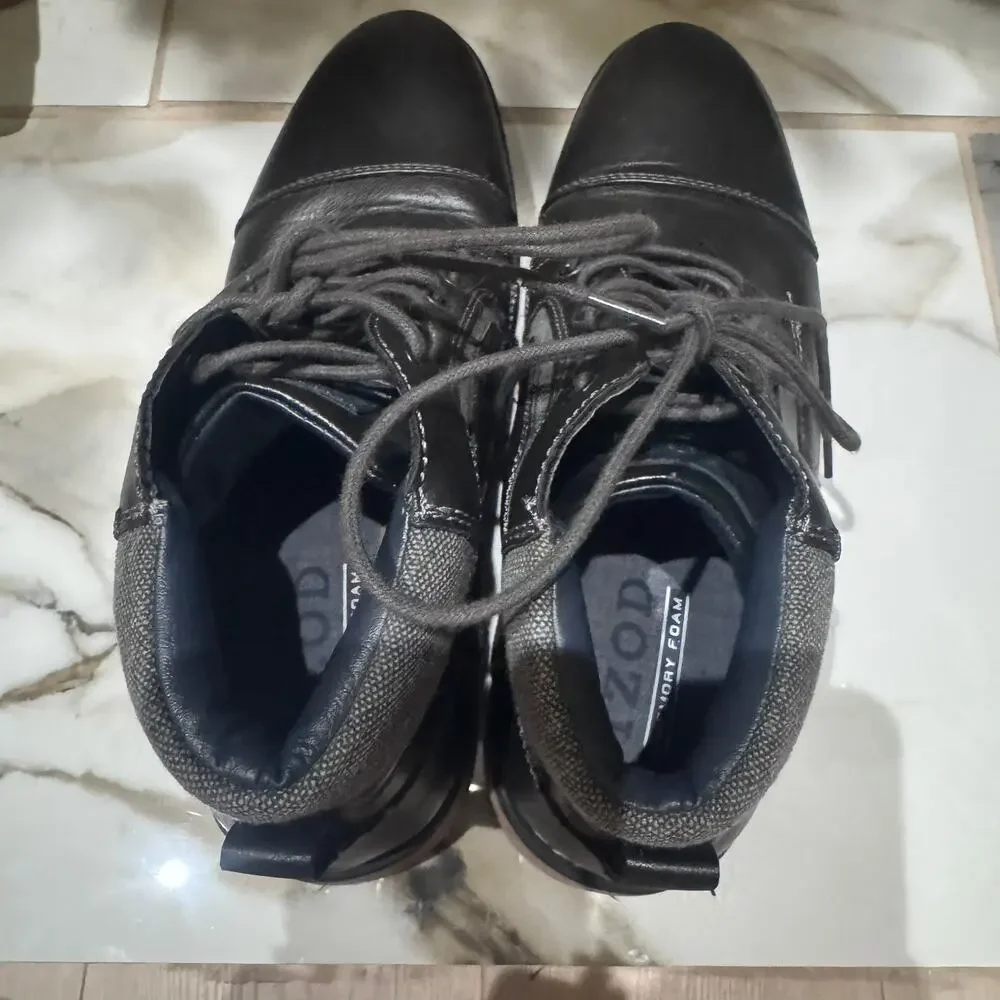 IZOD Men's Kirk Chukka Dark Gray Faux‎ Leather Lace Up Boots Size 8.5 Vegan